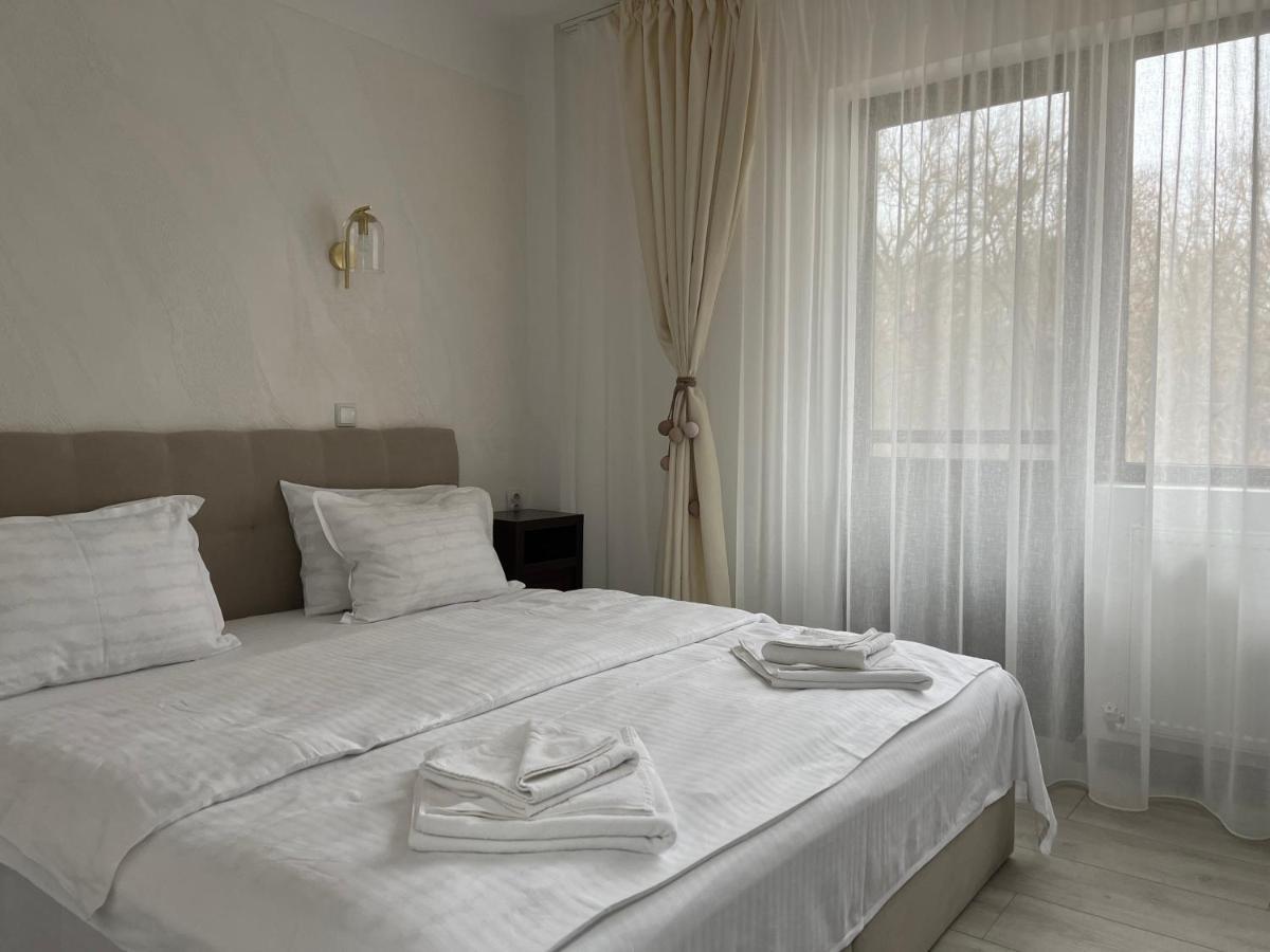 Hotel Mara Брэила Экстерьер фото